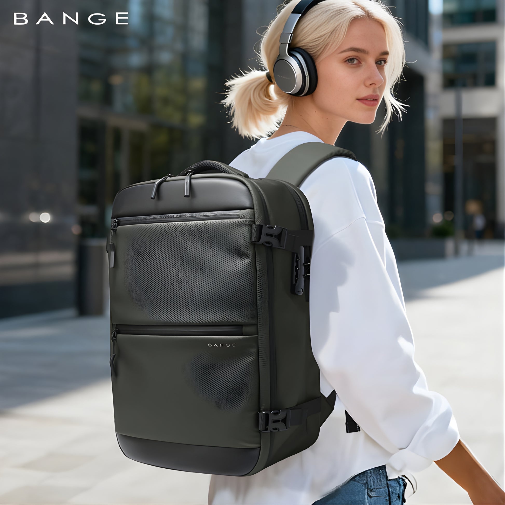 Fare: 30L Waterproof Anti-Theft Backpack with Bottle Holder — packed view